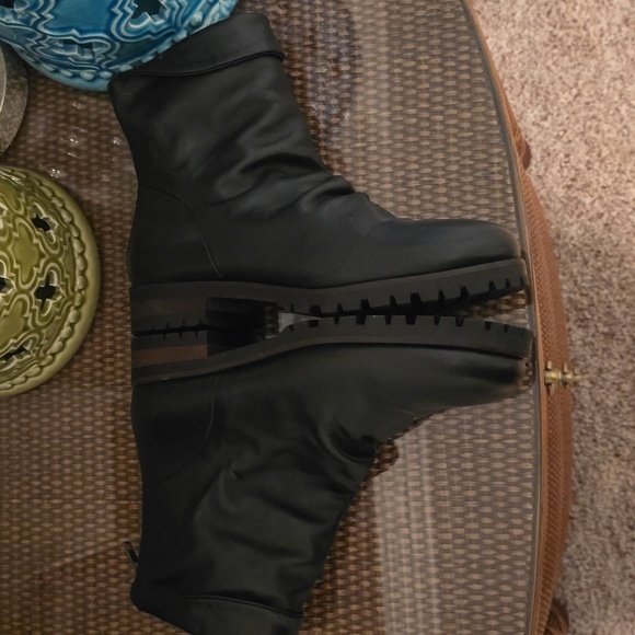 Womens Black Leather Ankle Boots Size 8.5 EUC (#17) - Picture 5 of 8